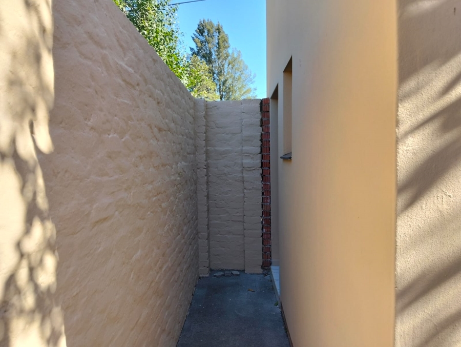 To Let 5 Bedroom Property for Rent in Fort Gale Eastern Cape